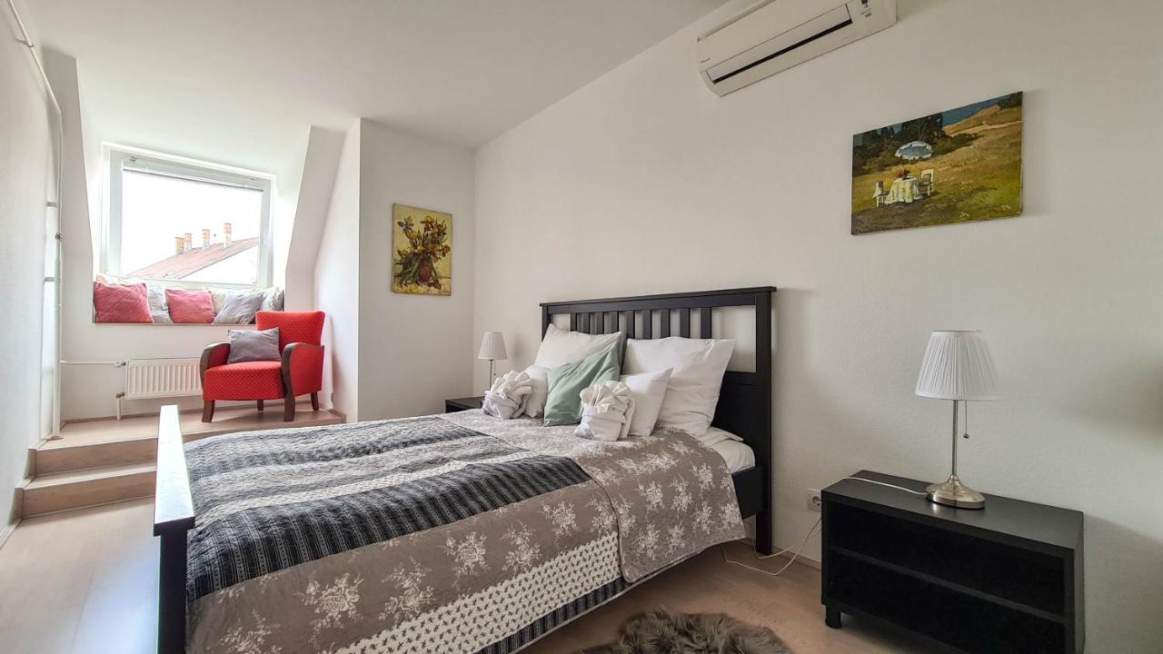 Premium Buda Castle Apartment Budapest Exteriör bild