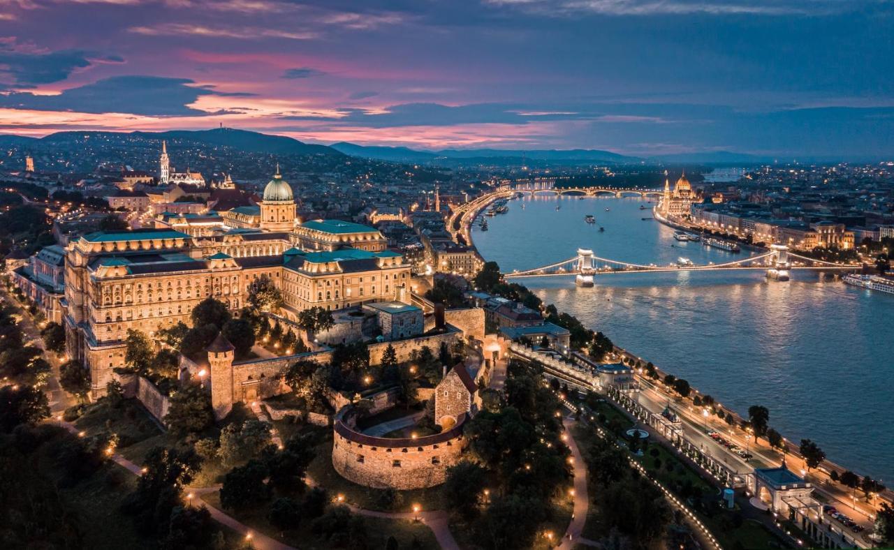 Premium Buda Castle Apartment Budapest Exteriör bild