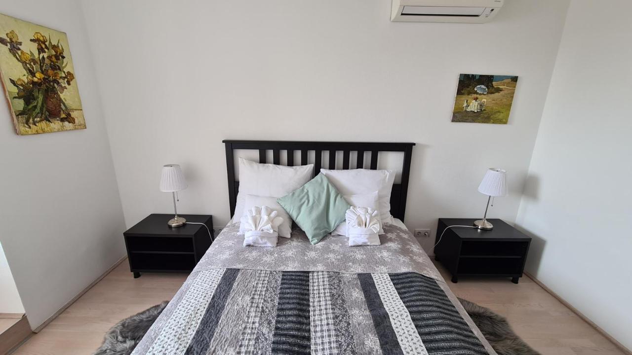Premium Buda Castle Apartment Budapest Exteriör bild